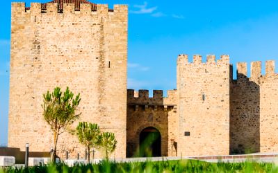 "Descobrir a arquitetura do Castelo de Elvas - Ataque e Defesa num Castelo Medieval"
